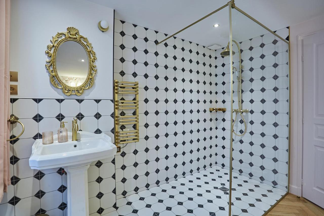 Apartment Saint Germain Des Pres By Studio Prestige Paris Exterior foto